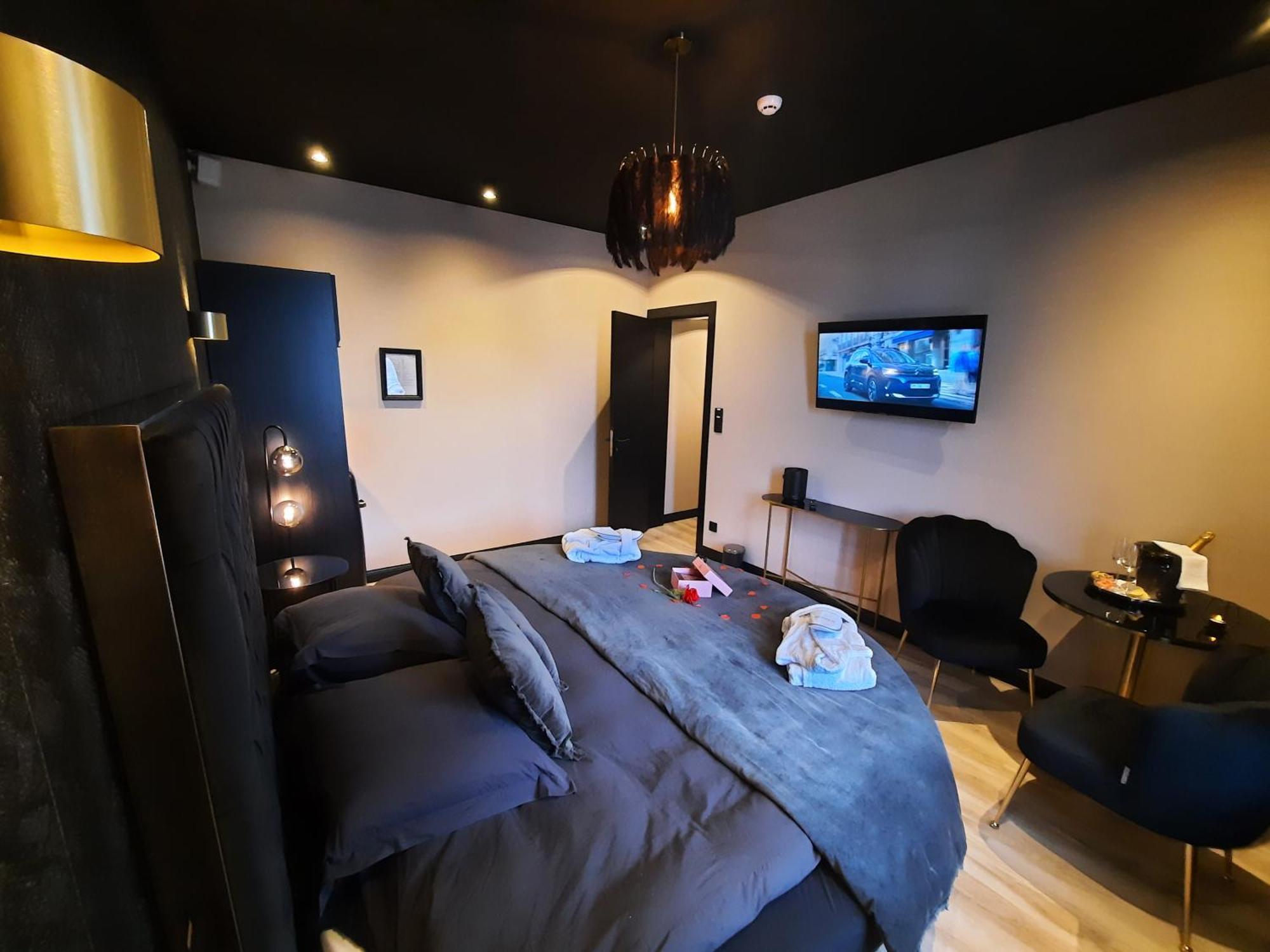 Hotel Mademoiselle Liege Ngoại thất bức ảnh