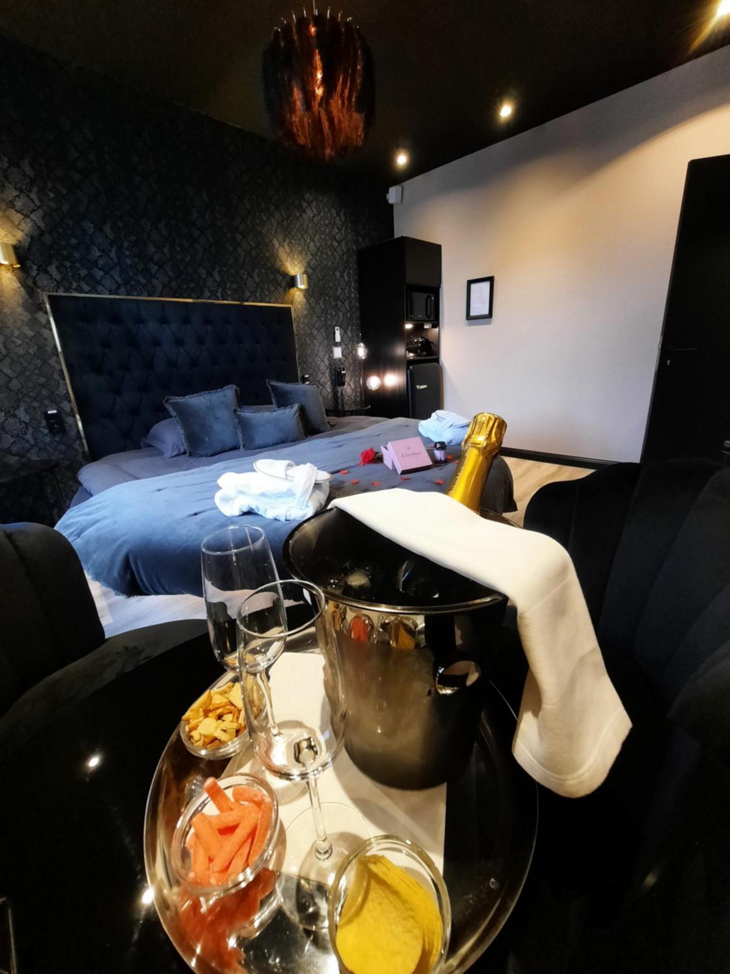Hotel Mademoiselle Liege Ngoại thất bức ảnh